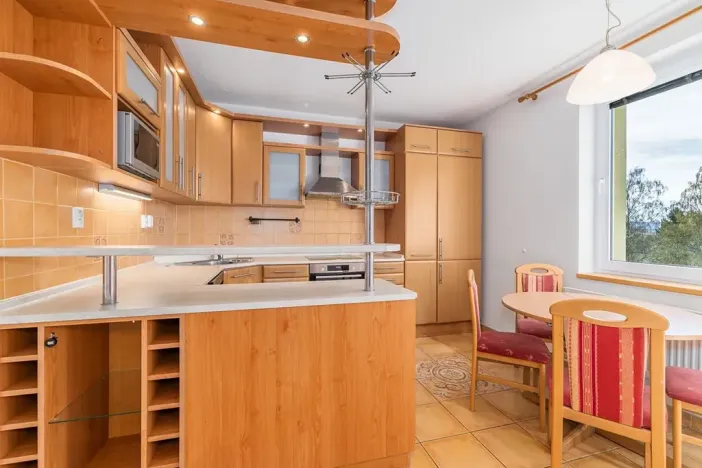 Prodej bytu 3+1, Strakonice, Povážská, 63 m2