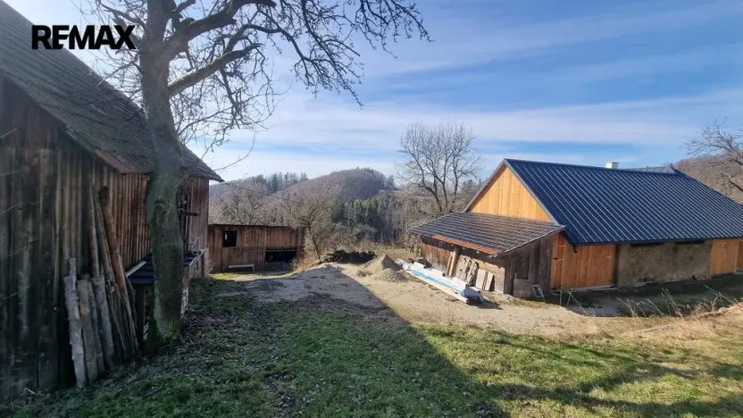 Prodej pozemku pro bydlení, Vsetín, 285345 m2