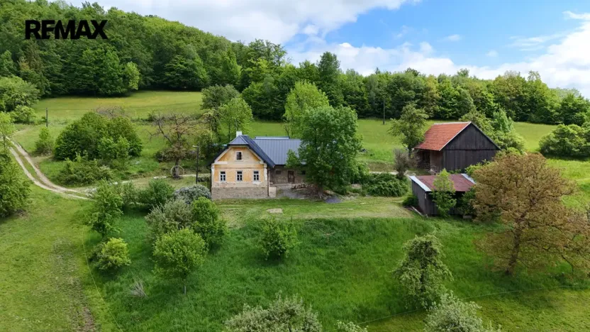 Prodej pozemku pro bydlení, Vsetín, 285345 m2