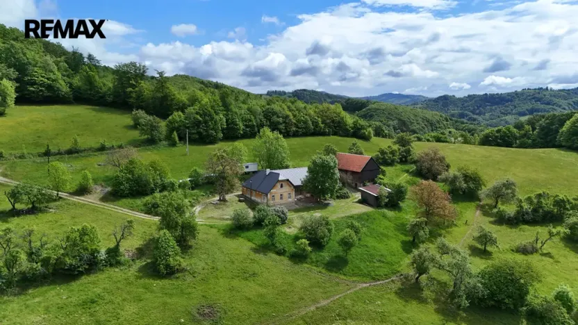 Prodej pozemku pro bydlení, Vsetín, 285345 m2