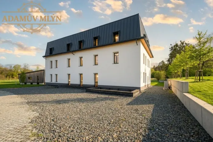 Prodej ordinace, Lichnov, 670 m2
