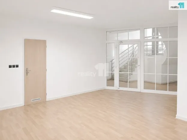 Pronájem obchodního prostoru, Liberec - Liberec IV-Perštýn, Moskevská, 65 m2