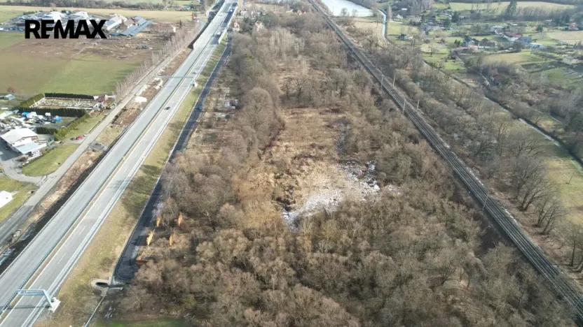 Prodej komerčního pozemku, Polom, 40000 m2