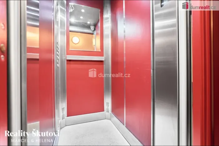 Prodej bytu 3+1, Ústí nad Labem - Krásné Březno, U Pivovarské zahrady, 81 m2