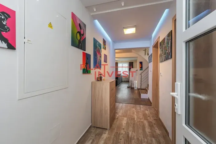 Prodej rodinného domu, Řitka, Oblouková, 243 m2