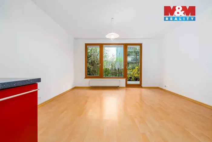 Prodej bytu 2+kk, Praha - Hloubětín, Nepelova, 58 m2