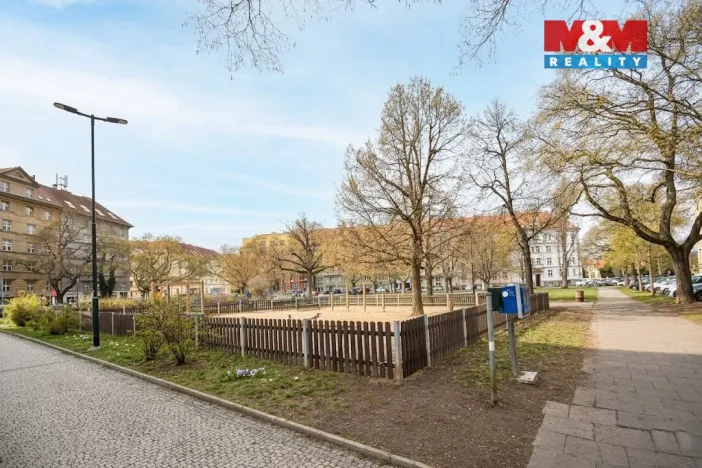 Prodej bytu 2+kk, Praha - Bubeneč, Eliášova, 46 m2