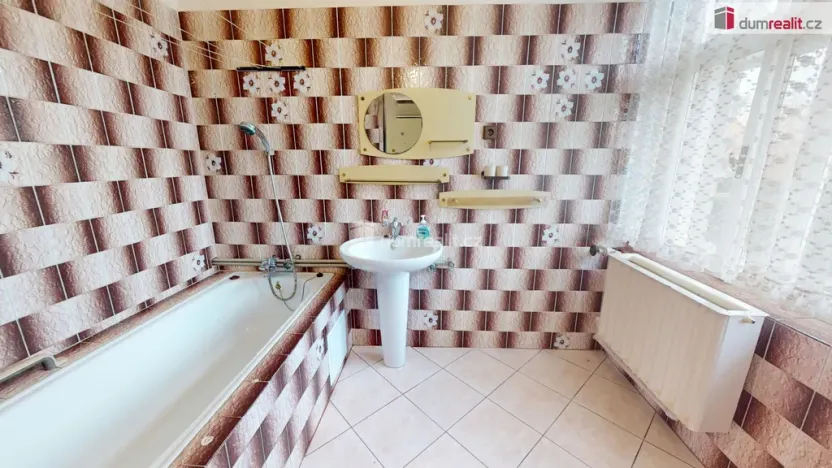 Prodej rodinného domu, Petrohrad, 170 m2