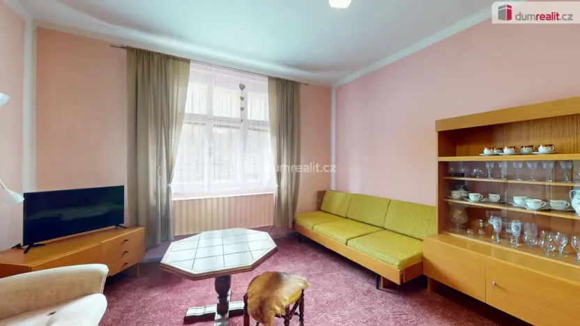 Prodej rodinného domu, Petrohrad, 170 m2