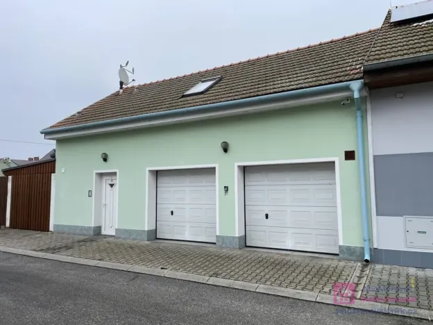 Prodej ubytování, Břeclav - Poštorná, Julia Fučíka, 275 m2