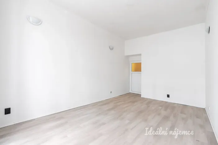 Pronájem bytu 2+kk, Praha - Libeň, Pod Kotlaskou, 48 m2