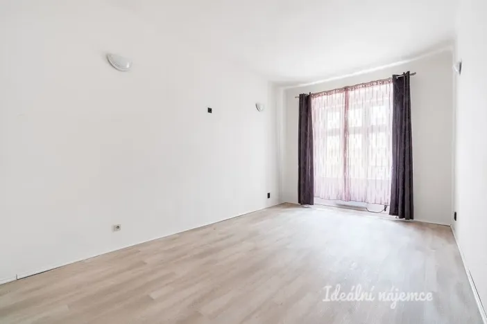Pronájem bytu 2+1, Praha - Libeň, Pod Kotlaskou, 48 m2