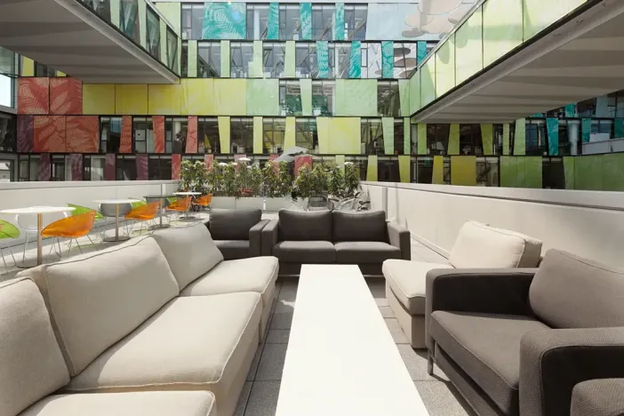 Pronájem kanceláře, Praha - Karlín, Karolinská, 886 m2