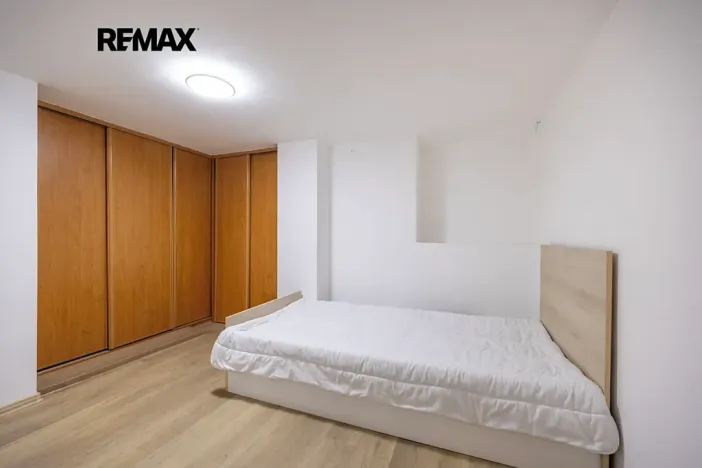 Pronájem bytu 4+kk, Praha - Modřany, Plovdivská, 82 m2