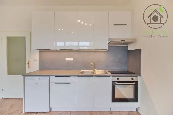 Pronájem bytu 1+kk, Praha - Chodov, Koštířova, 40 m2