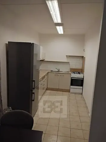 Pronájem bytu 2+kk, Praha - Petrovice, Rezlerova, 49 m2