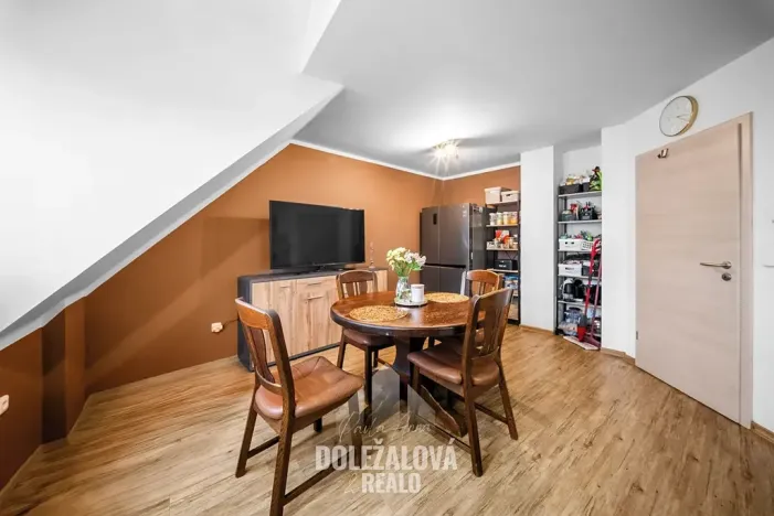 Pronájem bytu 4+1, Luka nad Jihlavou, nám. 9. května, 112 m2