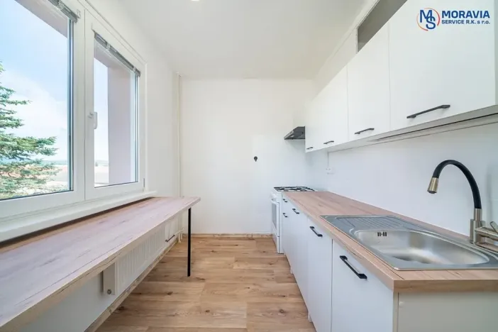 Prodej bytu 2+1, Bruntál, Jesenická, 53 m2