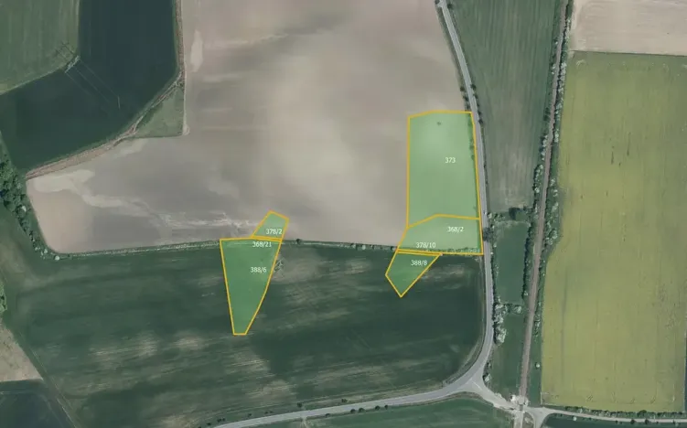 Prodej pole, Očelice, 10689 m2