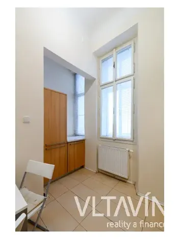 Pronájem bytu 2+1, Praha - Staré Město, Benediktská, 63 m2