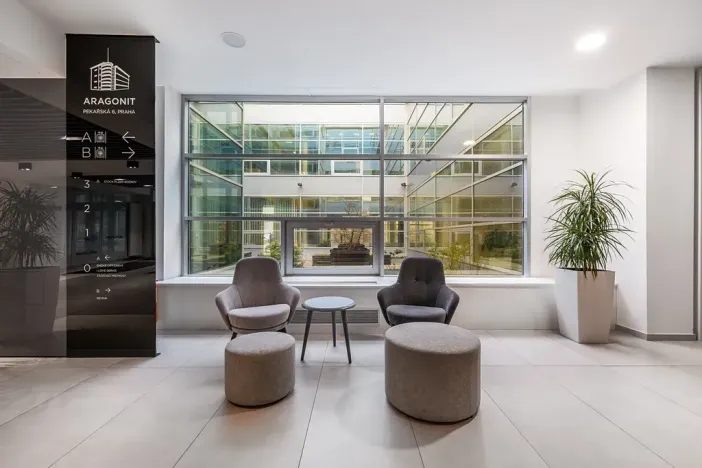 Pronájem kanceláře, Praha - Jinonice, Pekařská, 235 m2