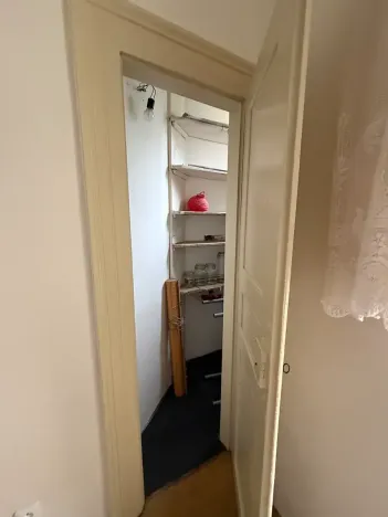 Pronájem bytu 2+kk, Praha - Karlín, Kaizlovy sady, 38 m2