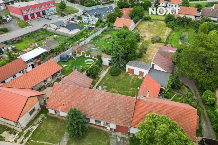 Prodej pozemku pro bydlení, Drnholec, nám. Svobody, 2111 m2