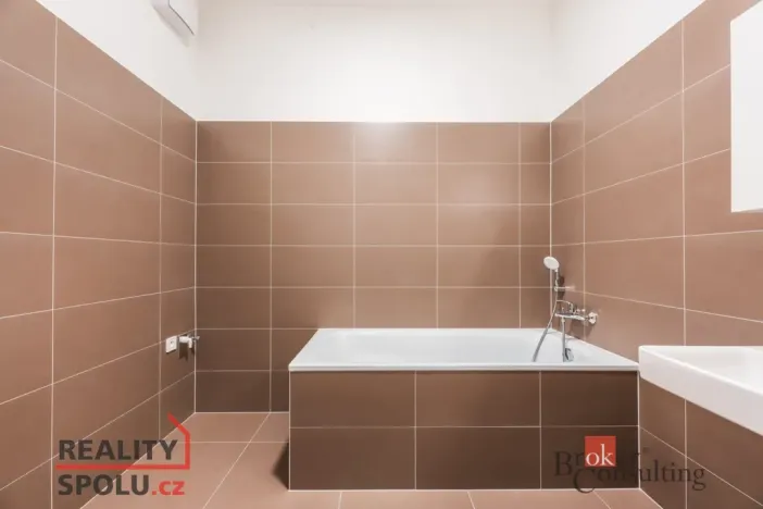 Pronájem bytu 2+kk, Olomouc, Wolkerova, 66 m2