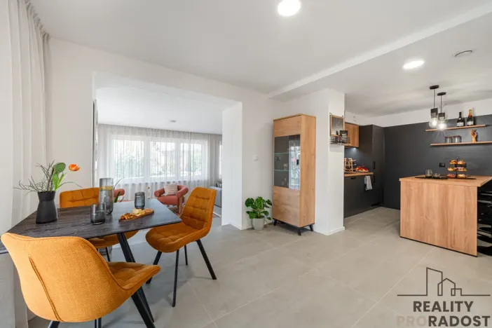 Prodej vily, Říčany, Pod Vojenským velitelstvím, 229 m2