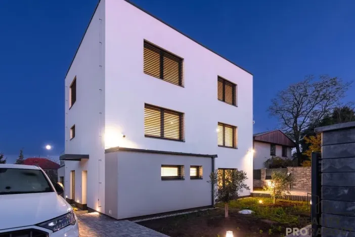 Prodej vily, Říčany, Pod Vojenským velitelstvím, 229 m2
