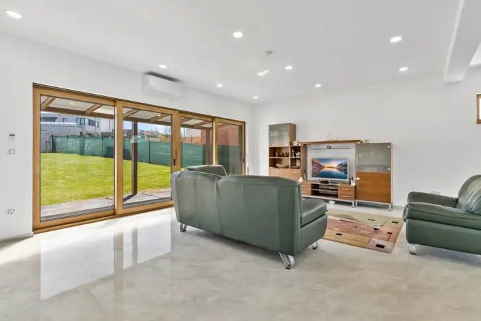 Prodej rodinného domu, Vysoký Újezd, U Rybníčka, 292 m2