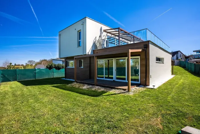 Prodej vily, Vysoký Újezd, U Rybníčka, 292 m2