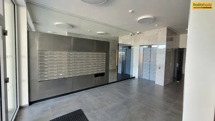 Pronájem bytu 2+kk, Praha - Dolní Měcholupy, Honzíkova, 40 m2