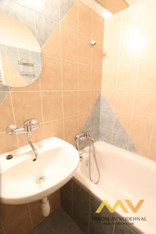 Pronájem bytu 1+1, Hradec Králové - Věkoše, Na Zahrádkách, 40 m2