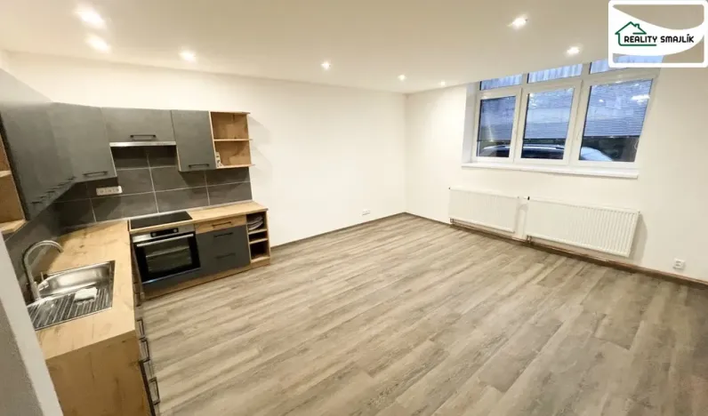 Pronájem bytu 2+kk, Cheb, 26. dubna, 65 m2