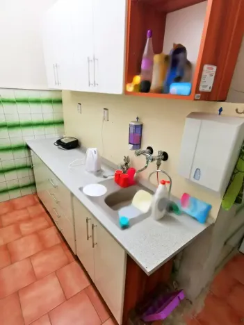 Pronájem skladu, Třebotov, Pod Vsí, 1000 m2