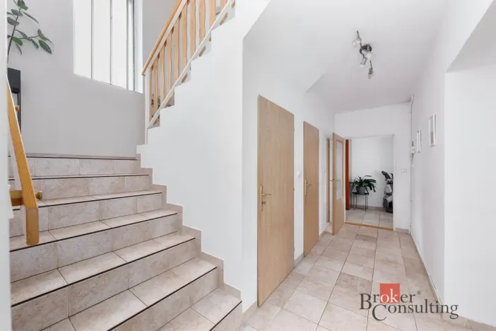 Prodej rodinného domu, Starý Plzenec, Luční, 231 m2