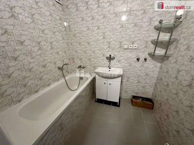 Pronájem bytu 3+1, Vizovice, Masarykovo nám., 79 m2