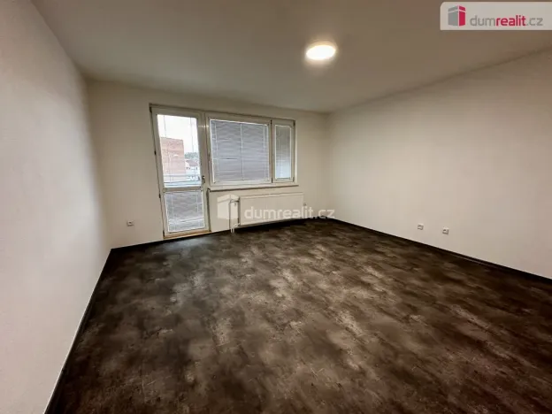 Pronájem bytu 3+1, Vizovice, Masarykovo nám., 79 m2