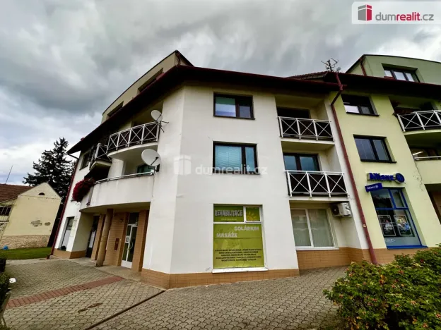 Pronájem bytu 3+1, Vizovice, Masarykovo nám., 79 m2