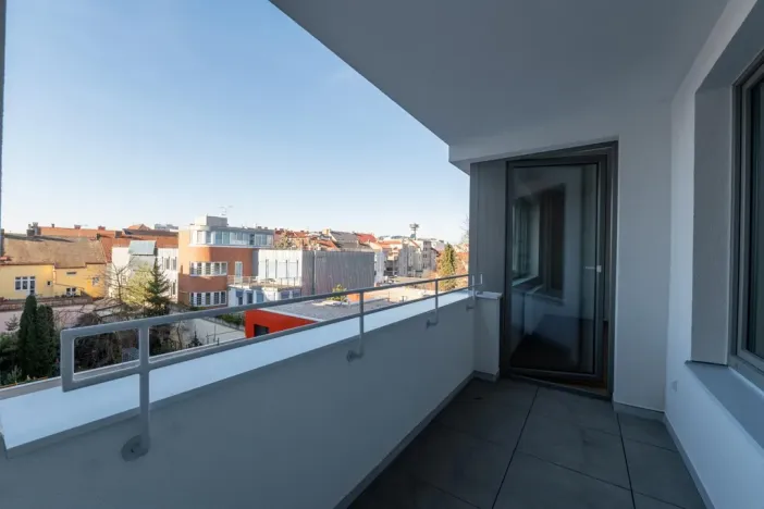 Pronájem bytu 2+kk, Pardubice - Zelené Předměstí, Smilova, 60 m2