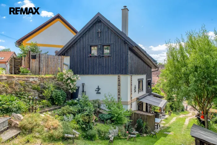 Prodej rodinného domu, Všechlapy, 200 m2