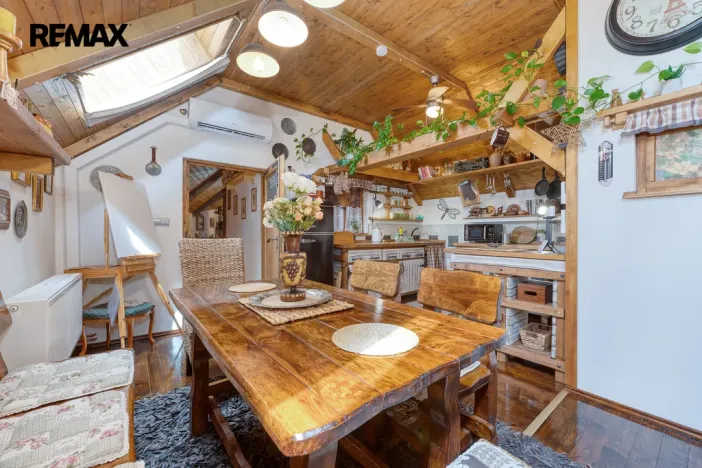 Prodej rodinného domu, Všechlapy, 200 m2