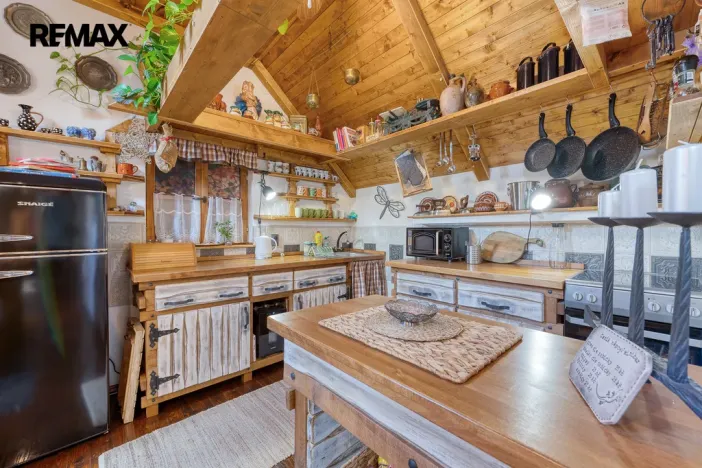 Prodej rodinného domu, Všechlapy, 200 m2