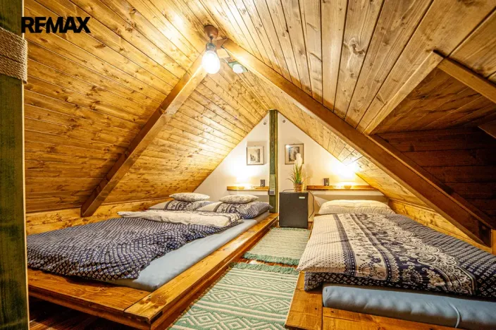 Prodej rodinného domu, Všechlapy, 200 m2