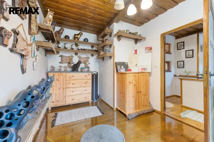 Prodej rodinného domu, Všechlapy, 200 m2