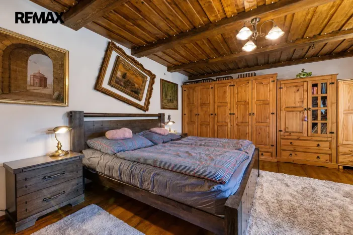 Prodej rodinného domu, Všechlapy, 200 m2