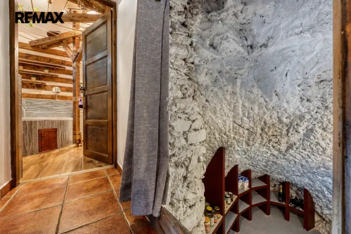 Prodej rodinného domu, Všechlapy, 200 m2