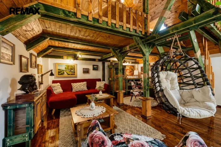 Prodej rodinného domu, Všechlapy, 200 m2