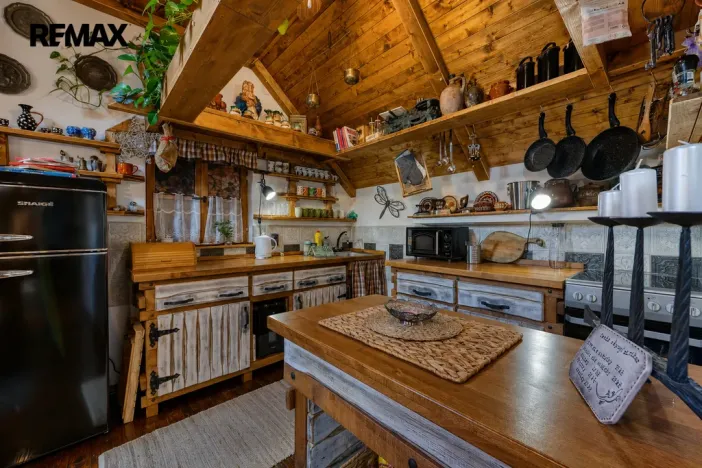 Prodej rodinného domu, Všechlapy, 200 m2